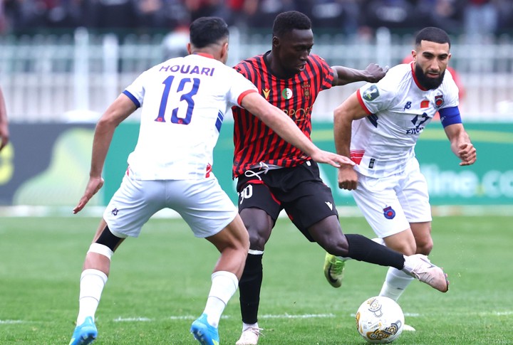 USM Alger Hòa Không Bàn Thắng Trước 10 Người Safi: VAR Làm Lu Mờ Bán Kết Cúp CAF