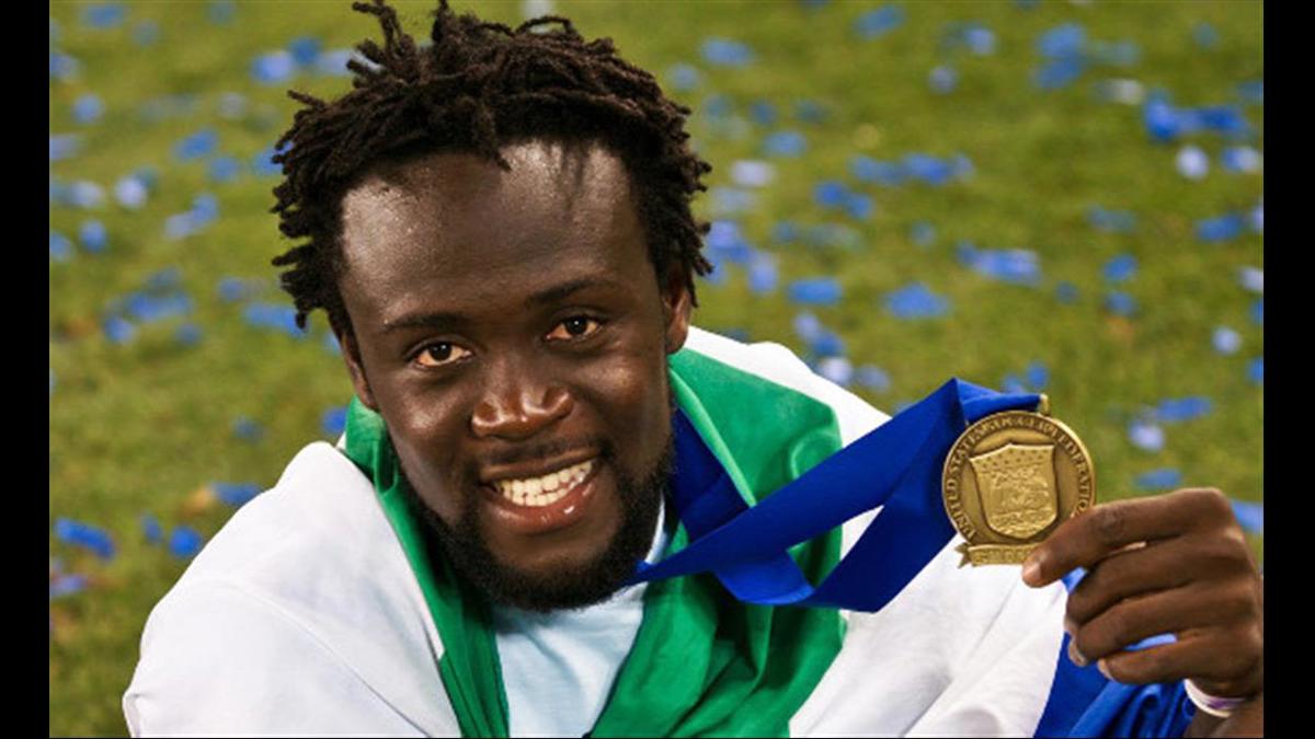 kamara-shines-bright-in-football-s-firmament