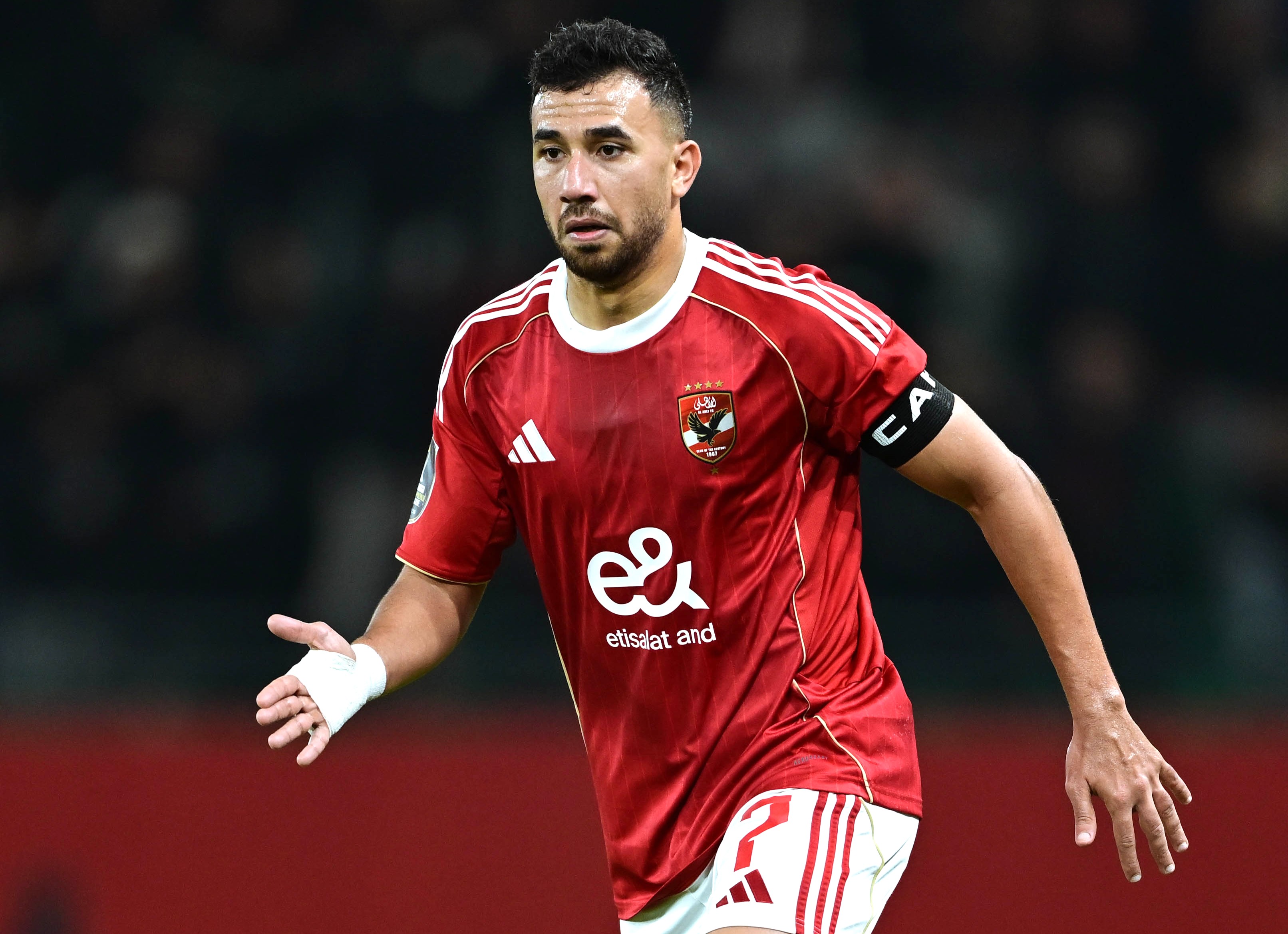 Cuộc Đua Vua Phá Lưới CAF Champions League: Trézéguet Dẫn Đầu, Ai Sẽ Soán Ngôi?